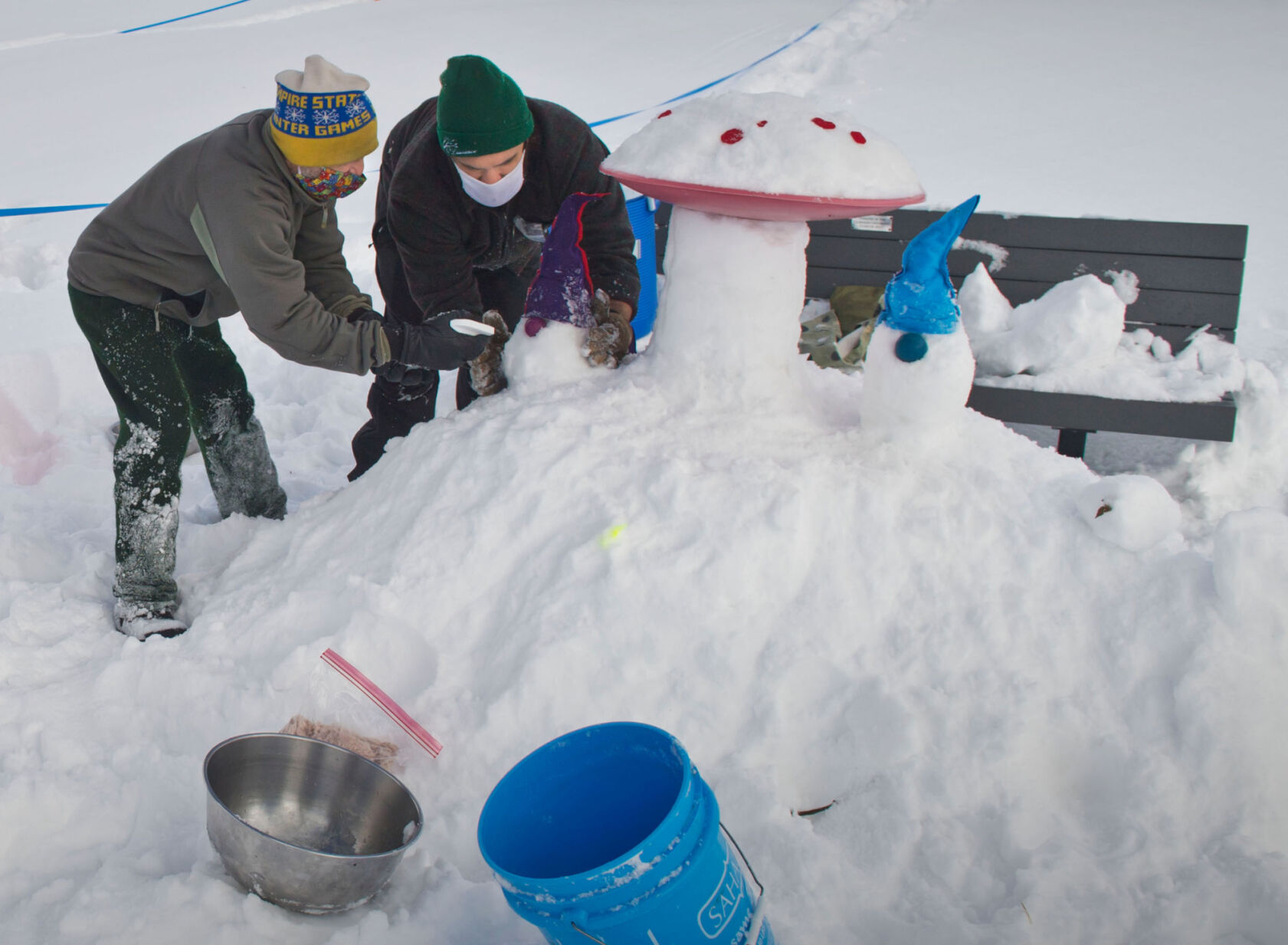 Teams show off creativity at snowman festival